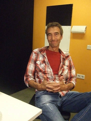 hello george cult tumult veldhoven kleedkamer fons