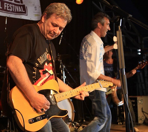 hello george on stage cult en tumult veldhoven