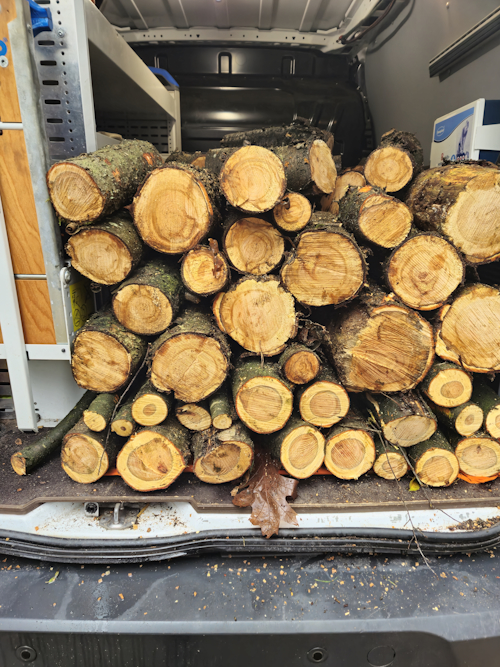 gezaagd vers hout