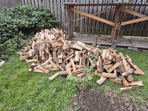 los gestort in de tuin lijkt het meer