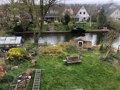 de tuin nadat de klus geklaard is
