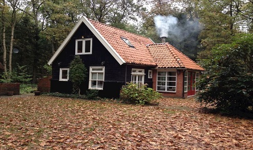 huisje in bos bij norg