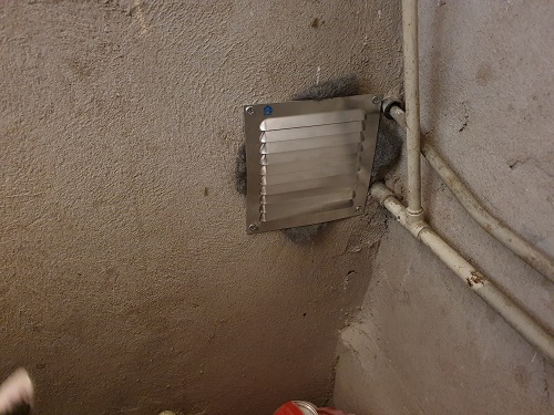 afgesloten beluchtingspijp kelder