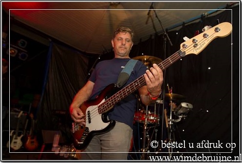catmendu bassist zanger arie