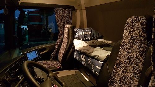 scania g 370 bed
