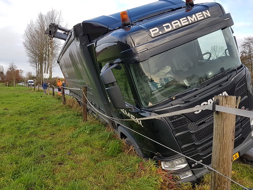 vrachtwagen verzakt
