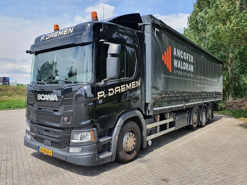 scania p daemen maasbree g370 met de gordijnen dicht