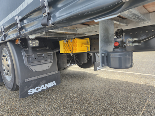 achteroverbouw keggen en pomp scania